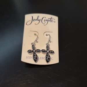 Jody Coyote Black Silver Cross Earrings